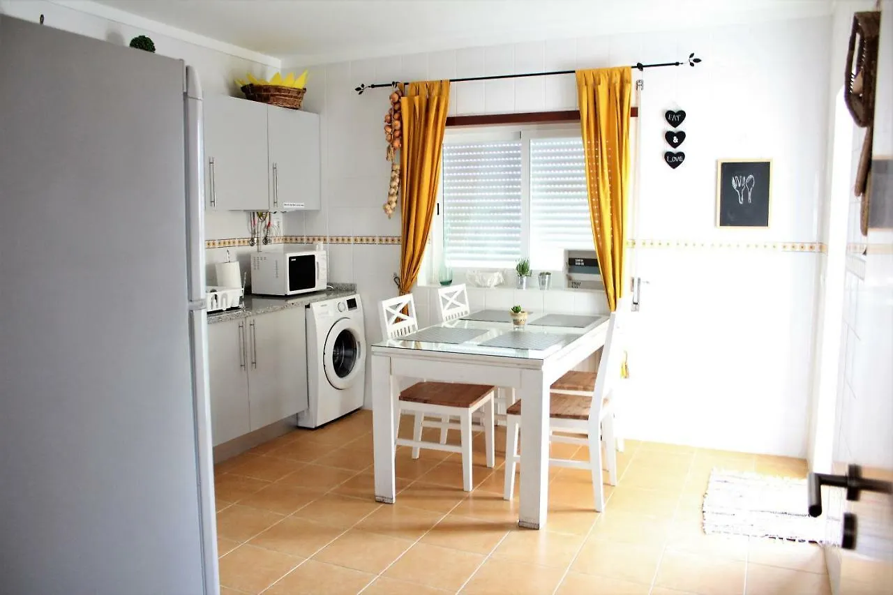 Lilas' Private Accommodation Vila do Bispo 0*,